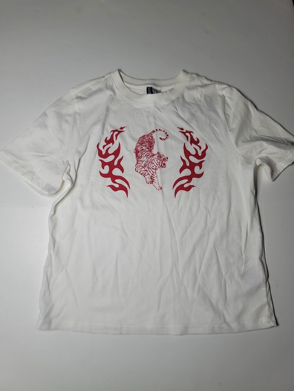 DIVIDED White Crewneck T-Shirt - Size XS